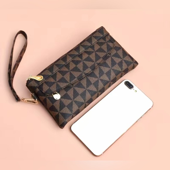 Brand New Geometric Print Clutch Wallet - Picture 5 of 6